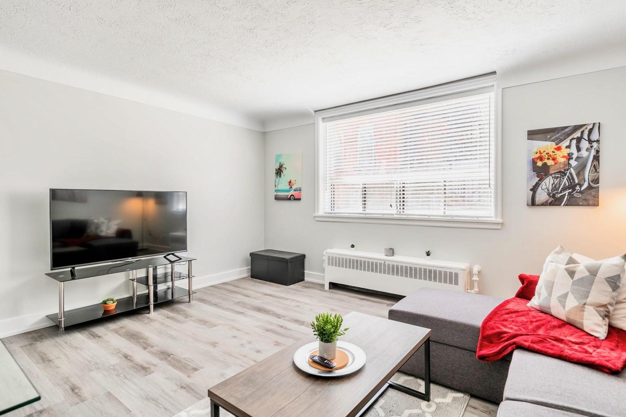 Cozy 1Br Apartment In Corktown Hamilton Buitenkant foto